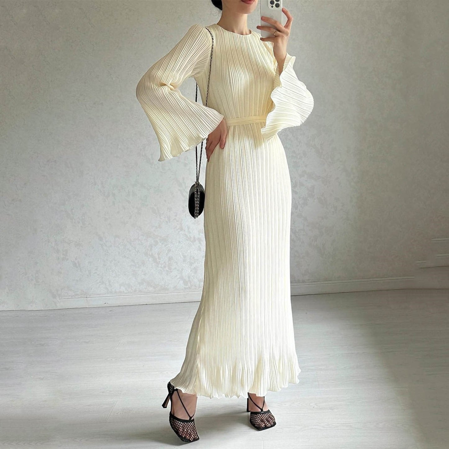 Naotstore - Pleated Bell Sleeve Maxi Dress