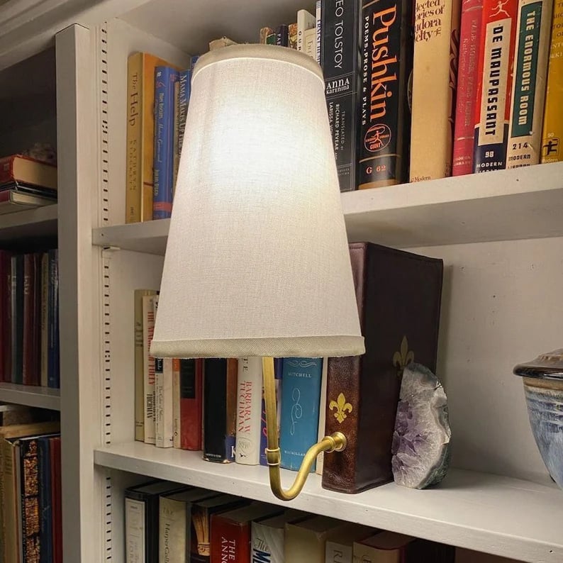 Naotstore - The "Classic" Literary Lamp - Battery Powered