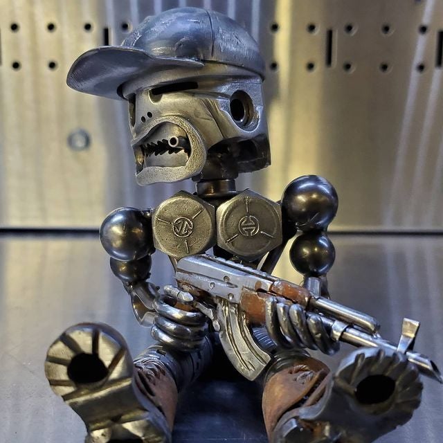 Naotstore - Recycling/Scrap Metal Standing Warrior Sculpture Handmade-Piston Man