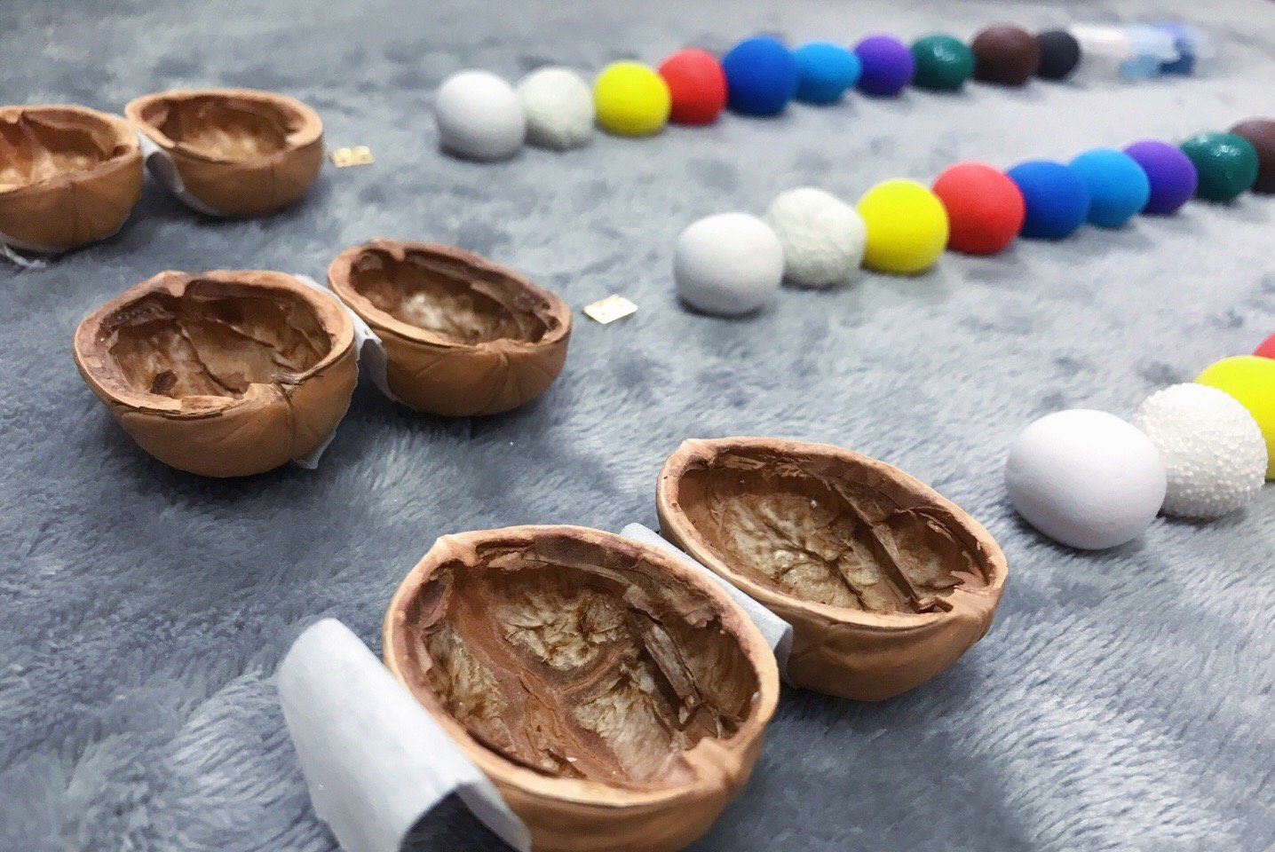š Handmade.Walnut Shell Doll House--mini library, tiny World inside walnuts