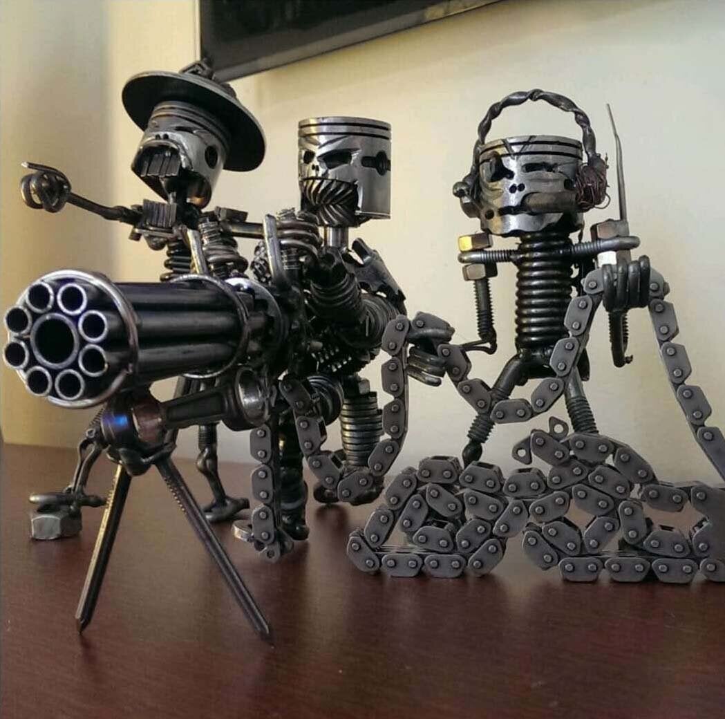 Naotstore - Recycling/Scrap Metal Standing Warrior Sculpture Handmade-Piston Man