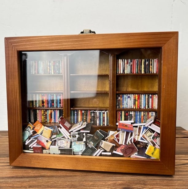Naotstore - Healing and Stress Reducing Anxiety Bookshelf