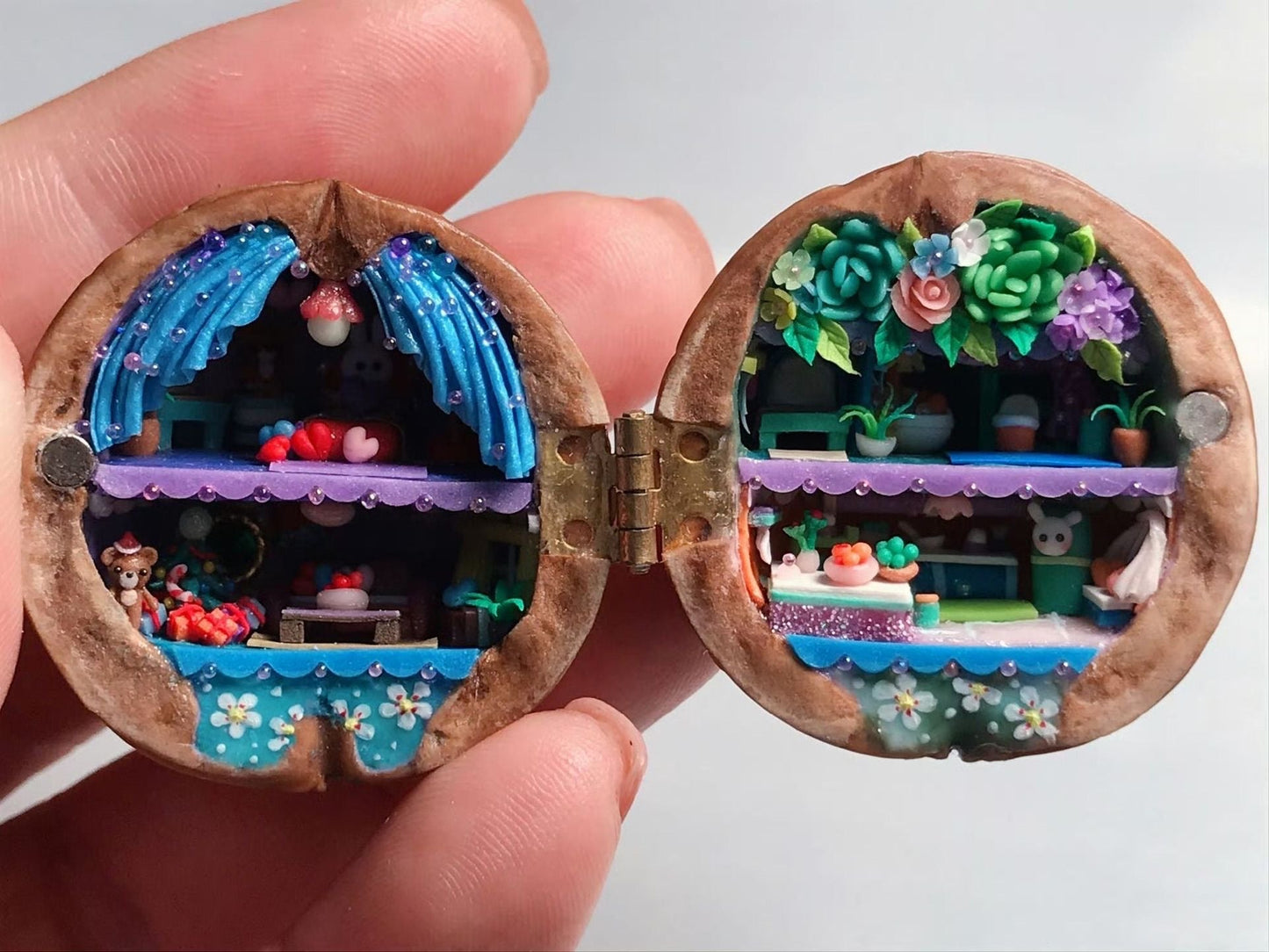 š Handmade.Walnut Shell Doll House--mini library, tiny World inside walnuts