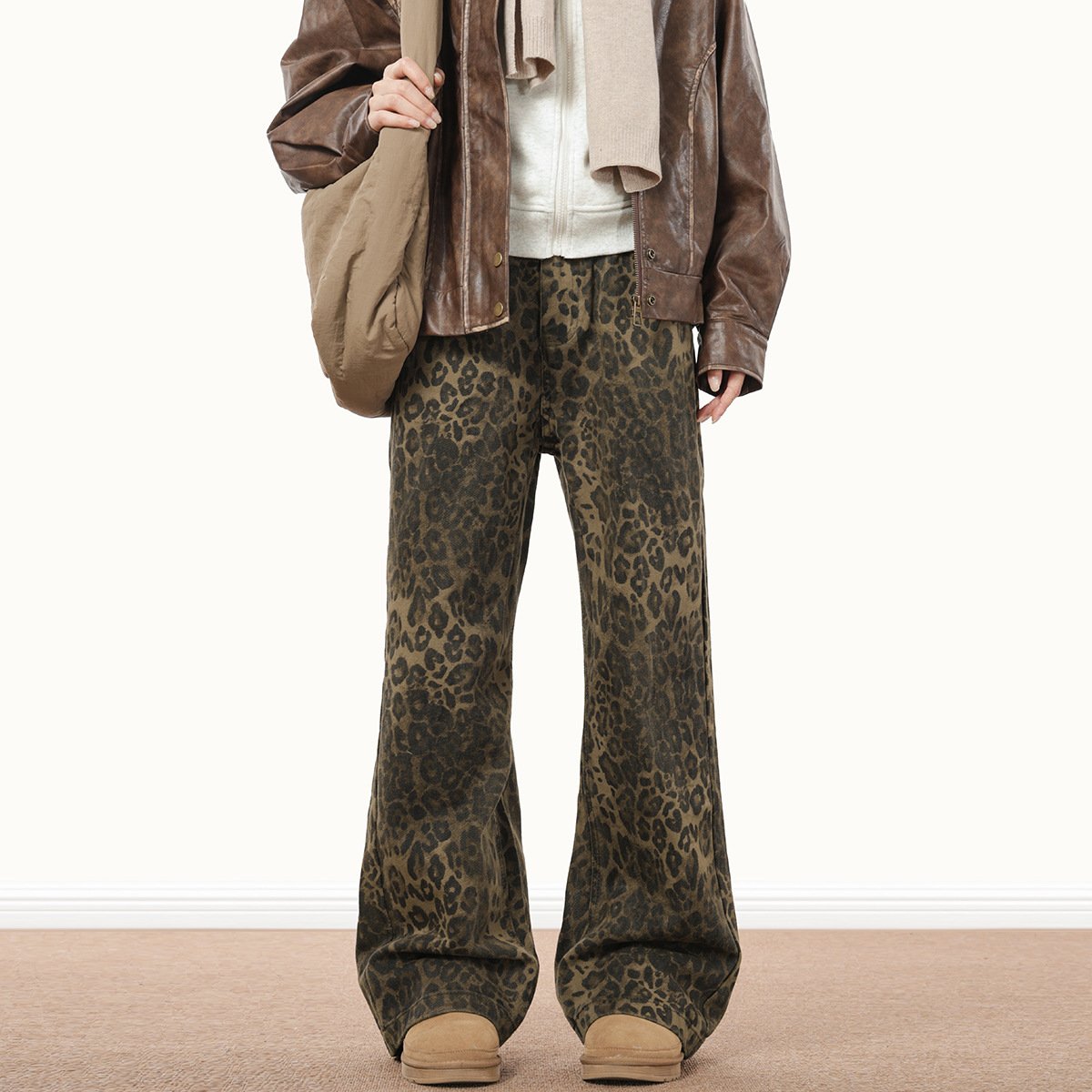 Naotstore - Viral Leopard Print Jeans