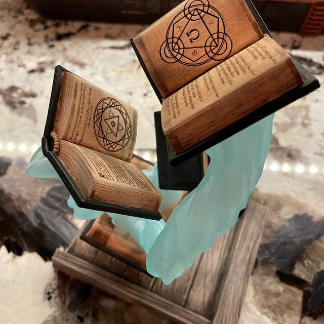 Naotstore - Tomes of Magic Dice Tower RPG & DnD Player Gift