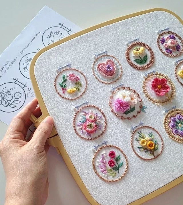 Naotstore - Small Flower Frame Embroidery Kit