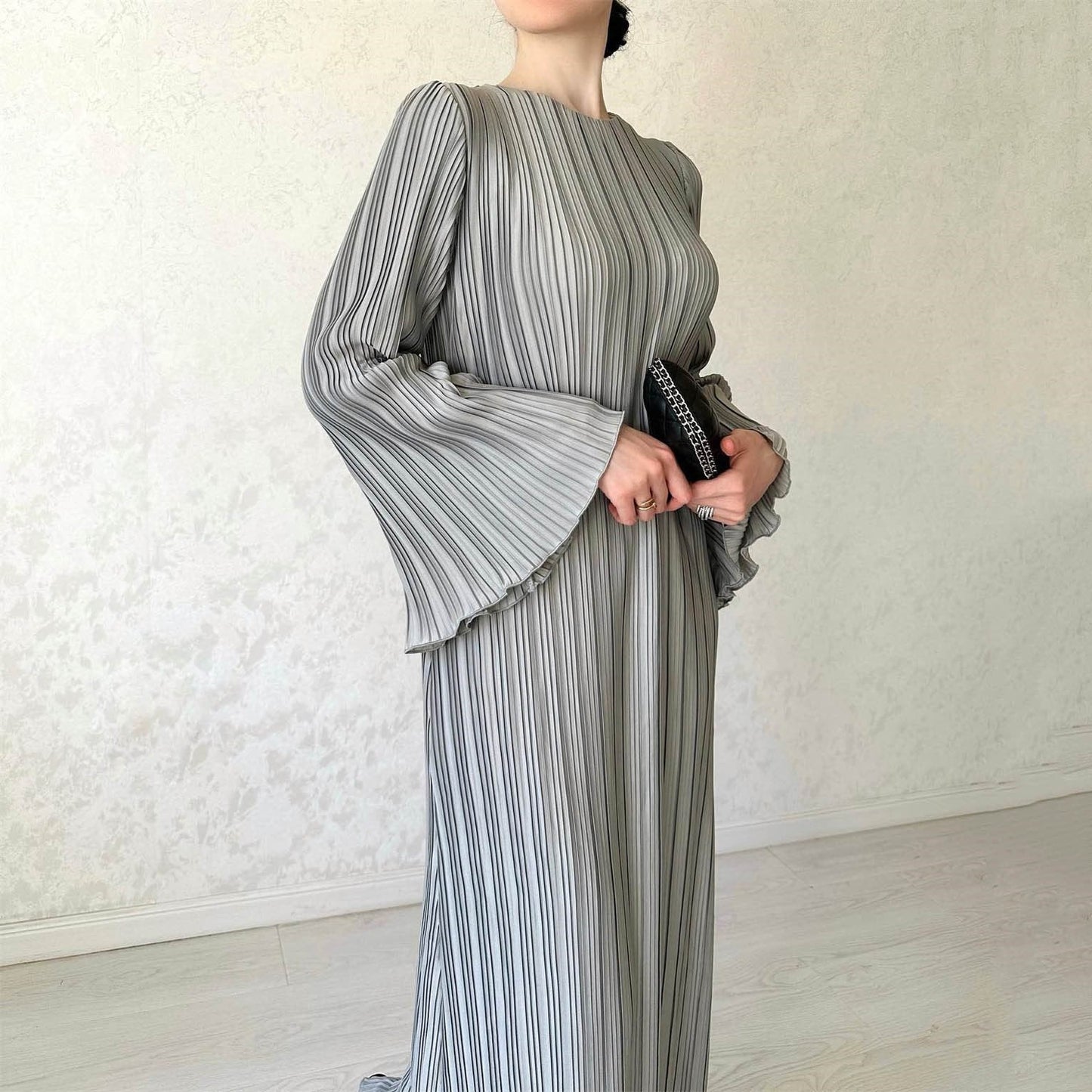 Naotstore - Pleated Bell Sleeve Maxi Dress
