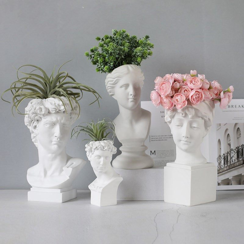 Naotstore - High Renaissance Vase David Flower Portrait Resin Vases Art David Statue Makeup Brush