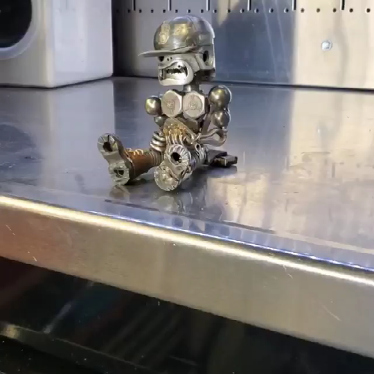 Naotstore - Recycling/Scrap Metal Standing Warrior Sculpture Handmade-Piston Man