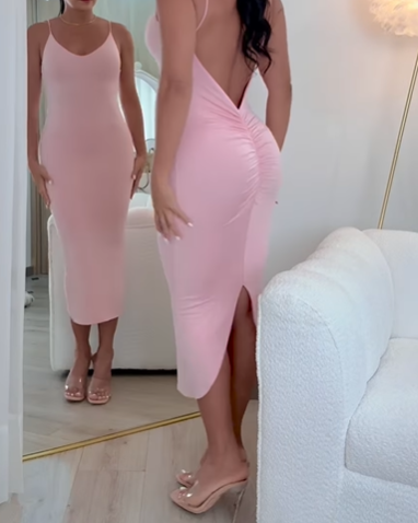 âšNaotstoređ„Fitted Dress with Open Back