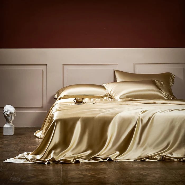 Luxury 25 momme pure mulberry silk four-piece bedding set