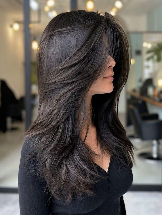 Seamless silk hairpiece for women to cover hair loss.