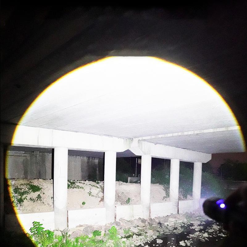 💡Super bright high-power telescopic focusing handheld flashlight