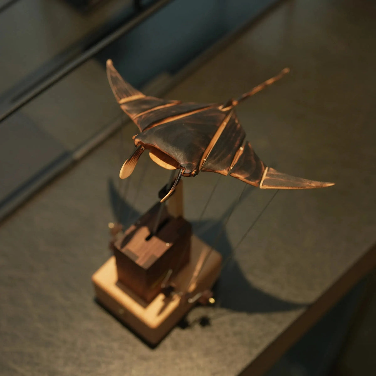 Upgraded Handmade Wooden Electric Bionic Manta Ray Ornament