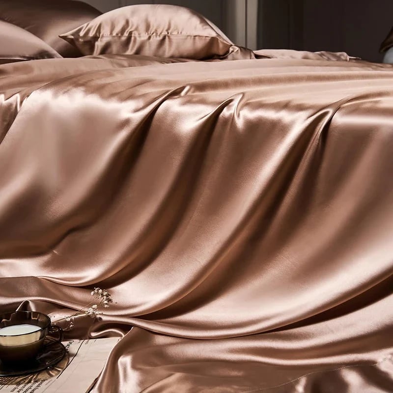 Luxury 25 momme pure mulberry silk four-piece bedding set