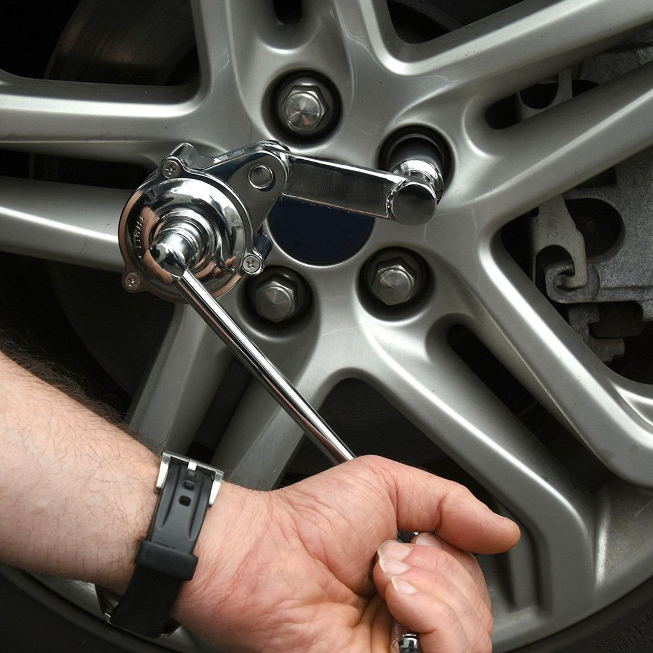 Naotstore - Geared Lug Nut Remover