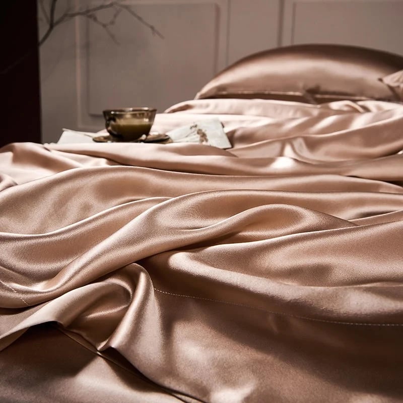 Luxury 25 momme pure mulberry silk four-piece bedding set