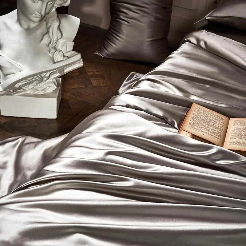 Luxury 25 momme pure mulberry silk four-piece bedding set