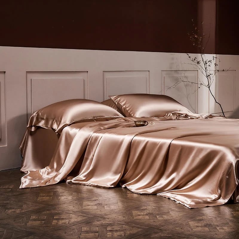 Luxury 25 momme pure mulberry silk four-piece bedding set